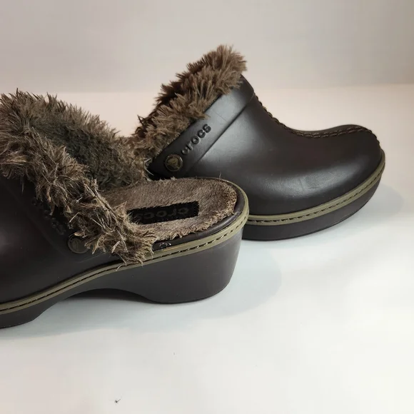 Crocs Plush Lined Clogs - Expresso/Walnut - Size 7 - Picture 9 of 10